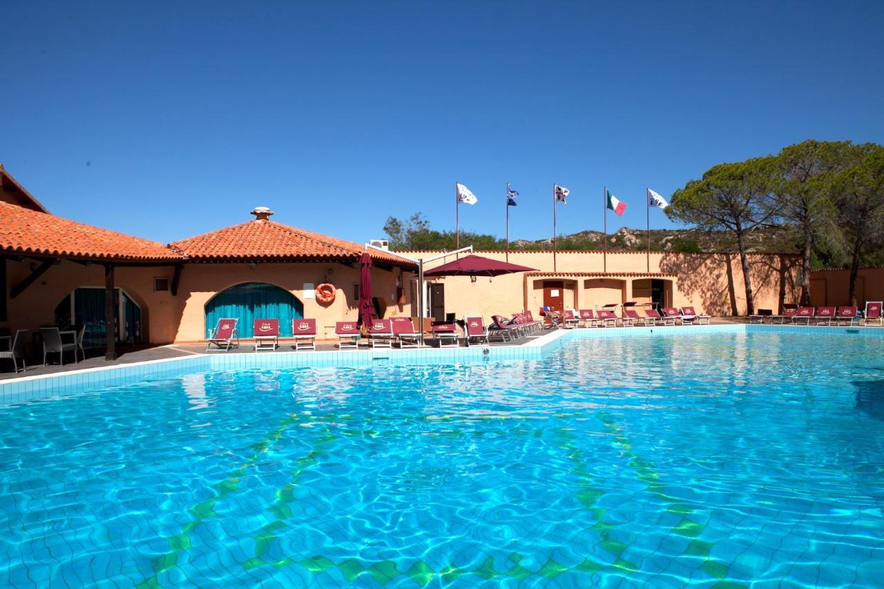 Club Esse Cala Bitta Hotel Baja Sardinia Luaran gambar
